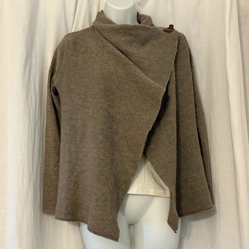Tahari Merino Knit Wool Blend Taupe Sweater with Side LeatherToggle, Size XS